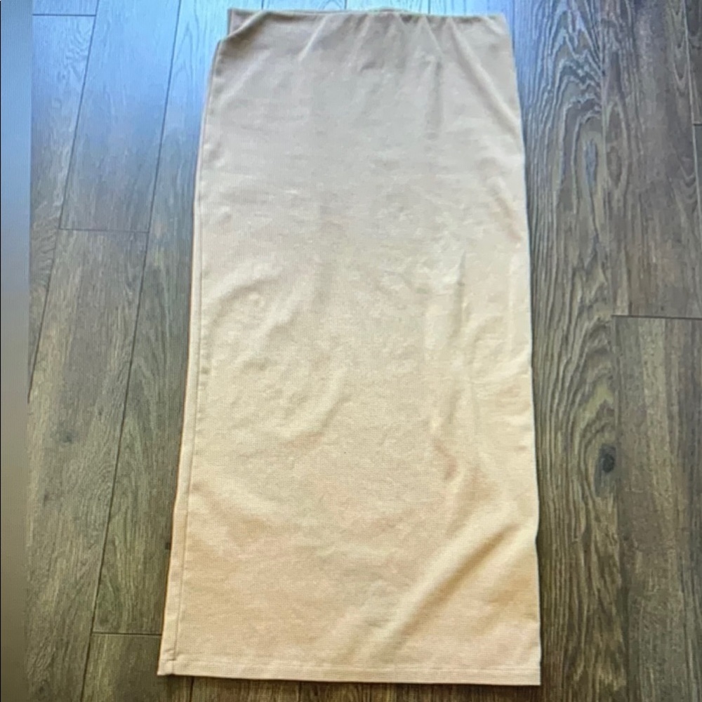 Elegant Tan Women's Skirt